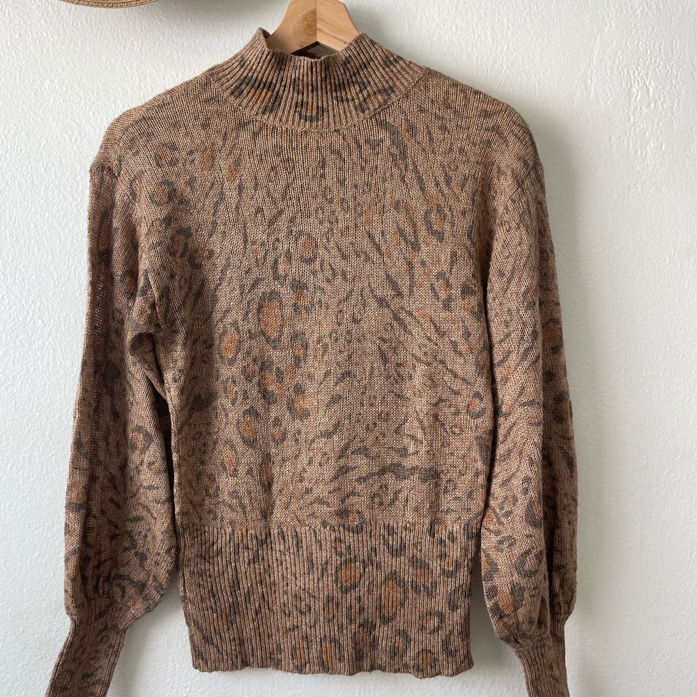 White ouse Black Market Sweater